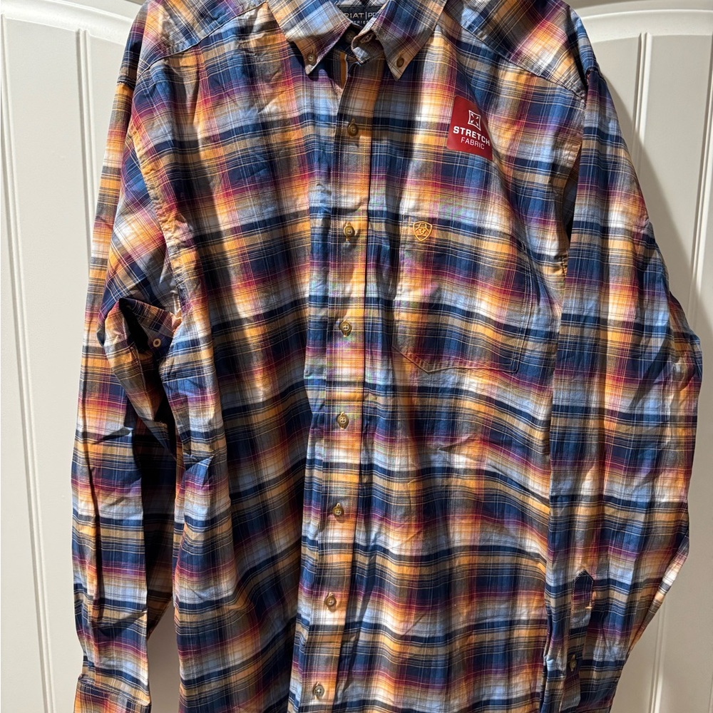 Ariat Men's Vibrant Plaid Button-Down Shirt